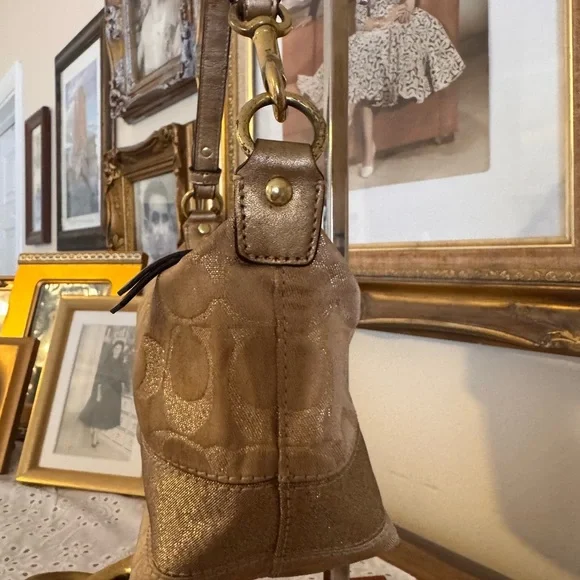 Coach Gold Handbag - Picture 5 of 14
